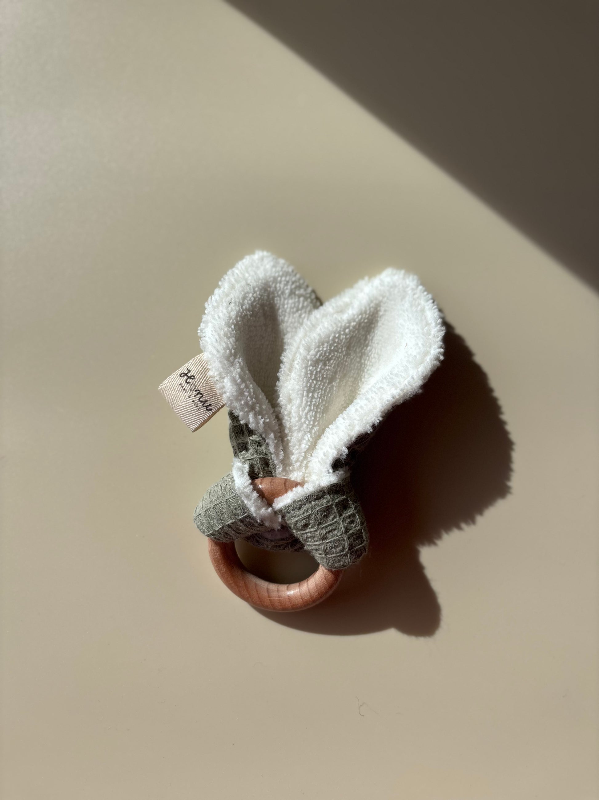 Mordedor bunny waffle verde